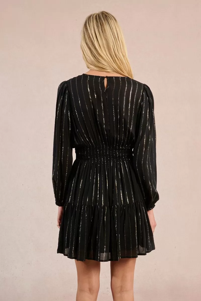 vestido-corto-de-ma2nga-larga-estampado-rayas.jpg