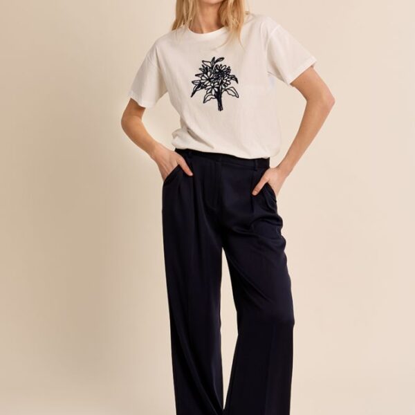 CAMISETA MOLLY BRACKEN BLANCA CON BORDADO